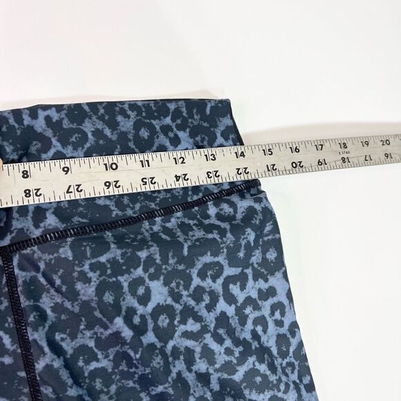 Zyia Active Leggings Women's 12 Blue Stone Leopard Print Cinched Butt High-Rise - Picture 4 of 10